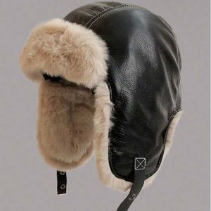 PLUSH/PLEATHER TRACKER HAT